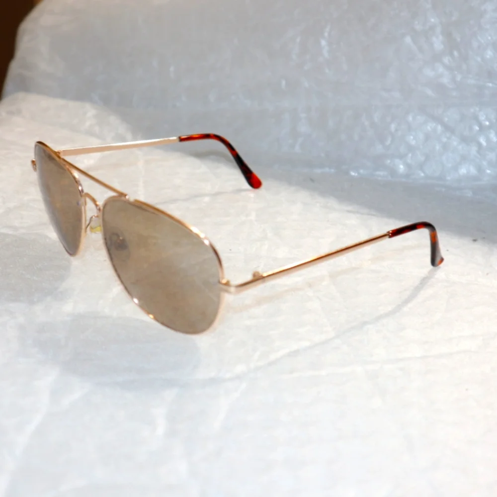 Retro Aviator Sunglasses Brown Lens Gold Frame Foster‎ Grant